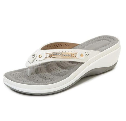 Infradito comode da donna con tacco piccolo - leggere, casual, per passeggiate e spiaggia