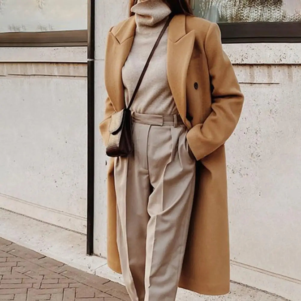 Elegante cappotto di lana per donna