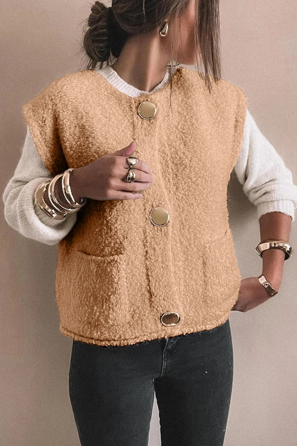 Beige teddy vest premium til kvinder – Komfortabel vest med knapper