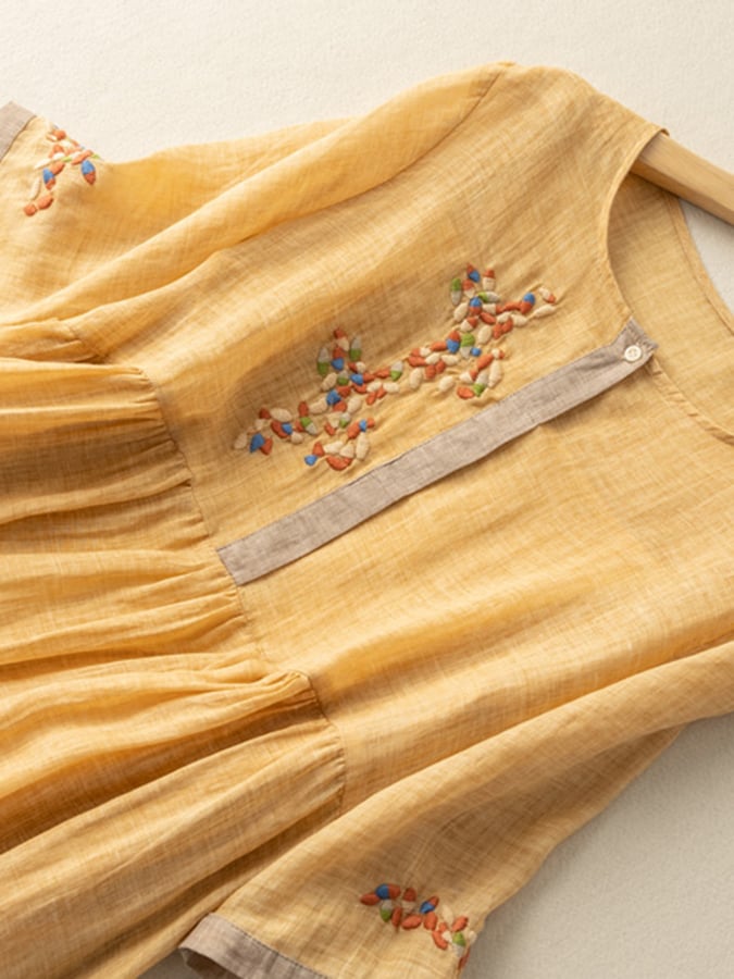 Abito da donna - Abito in cotone e lino ricamato con design etnico e vestibilità comoda