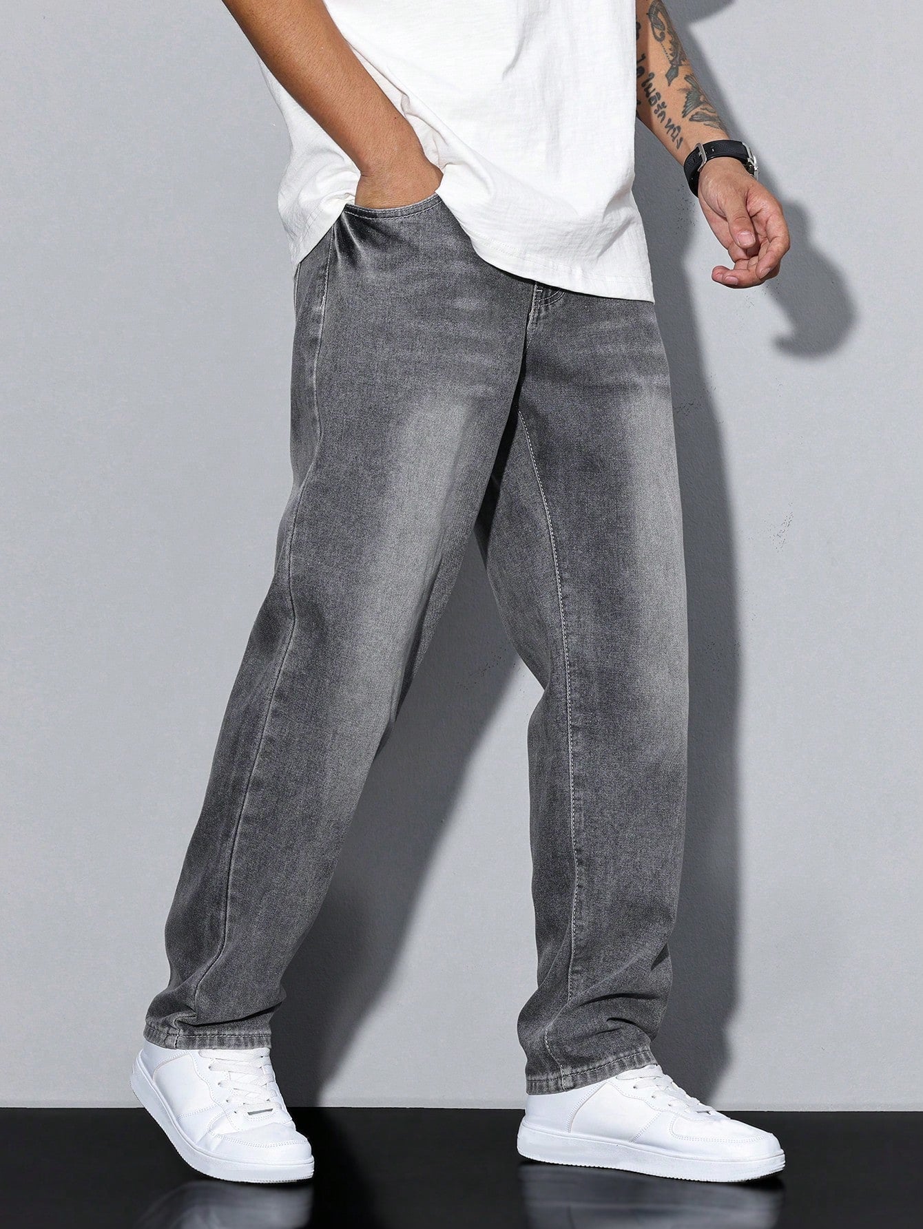 Jeans casual da uomo semplici