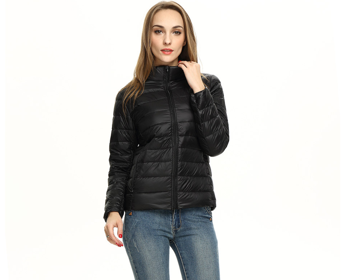 Piumino leggero e impermeabile da donna per la primavera