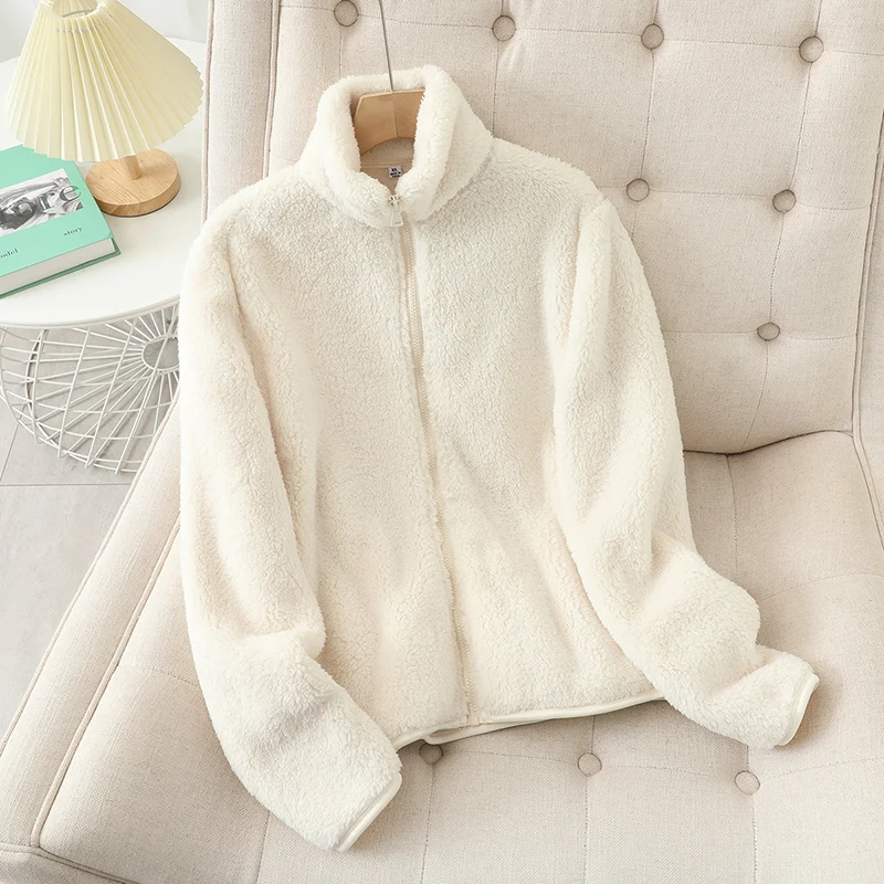 Cappotto corto Teddy da donna - Giacca morbida con collo alto e cerniera
