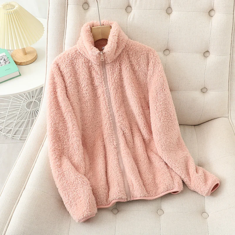 Cappotto corto Teddy da donna - Giacca morbida con collo alto e cerniera