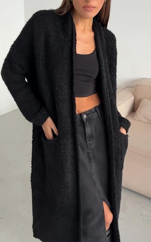 Cardigan lungo lavorato a maglia colorato e alla moda da donna
