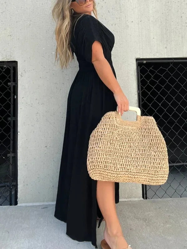 Abito lungo con spacco e scollo a V