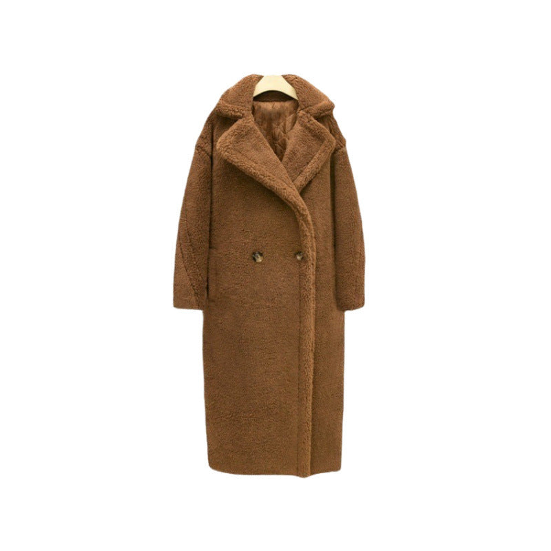 Lang frakke i syntetisk pels af høj kvalitet til kvinder - elegant og blød vinterfrakke