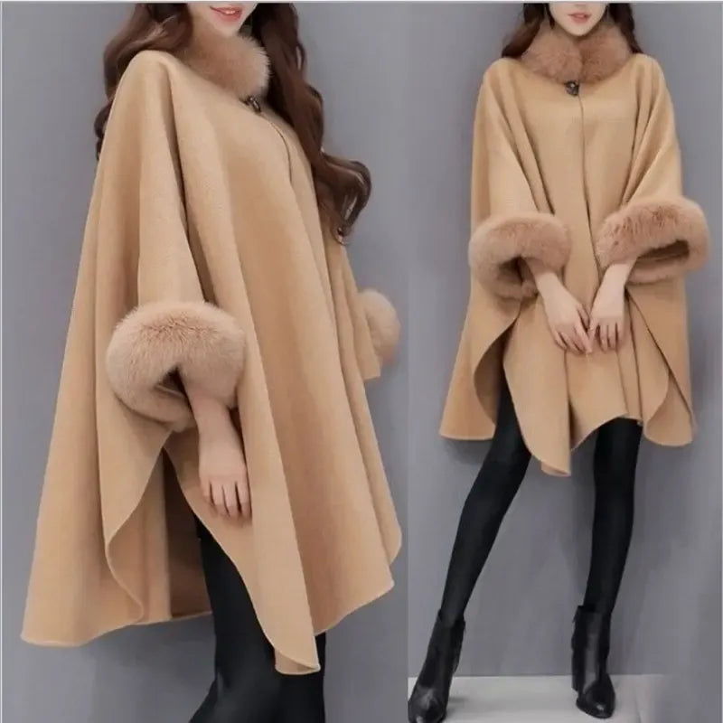 Mantella in lana - elegante mantella da donna con bordo in ecopelliccia