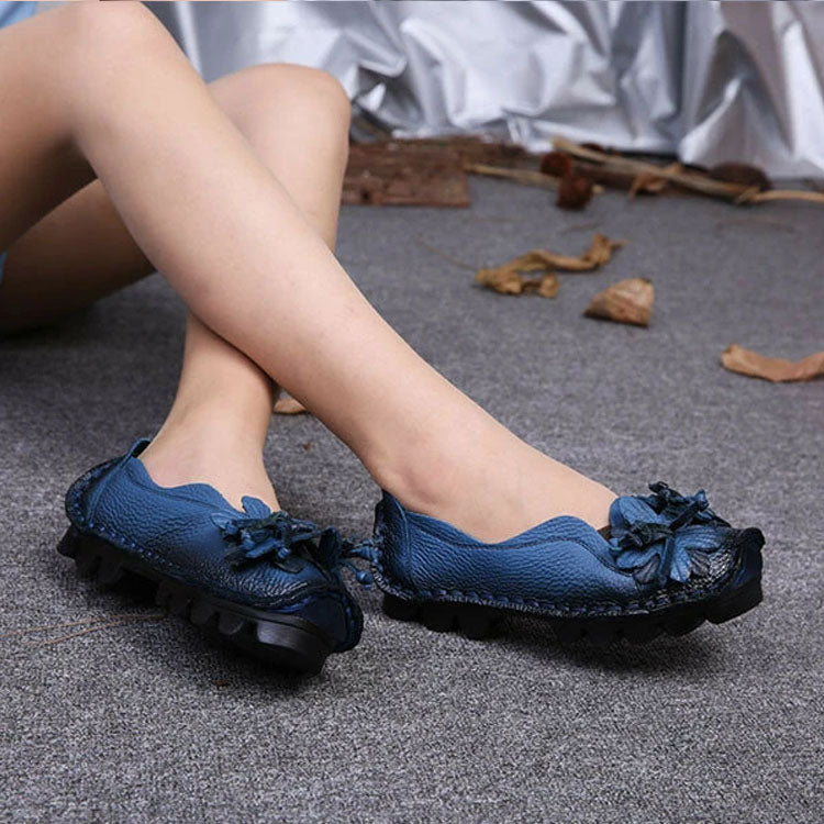 Scarpe casual glamour da donna con dettagli floreali
