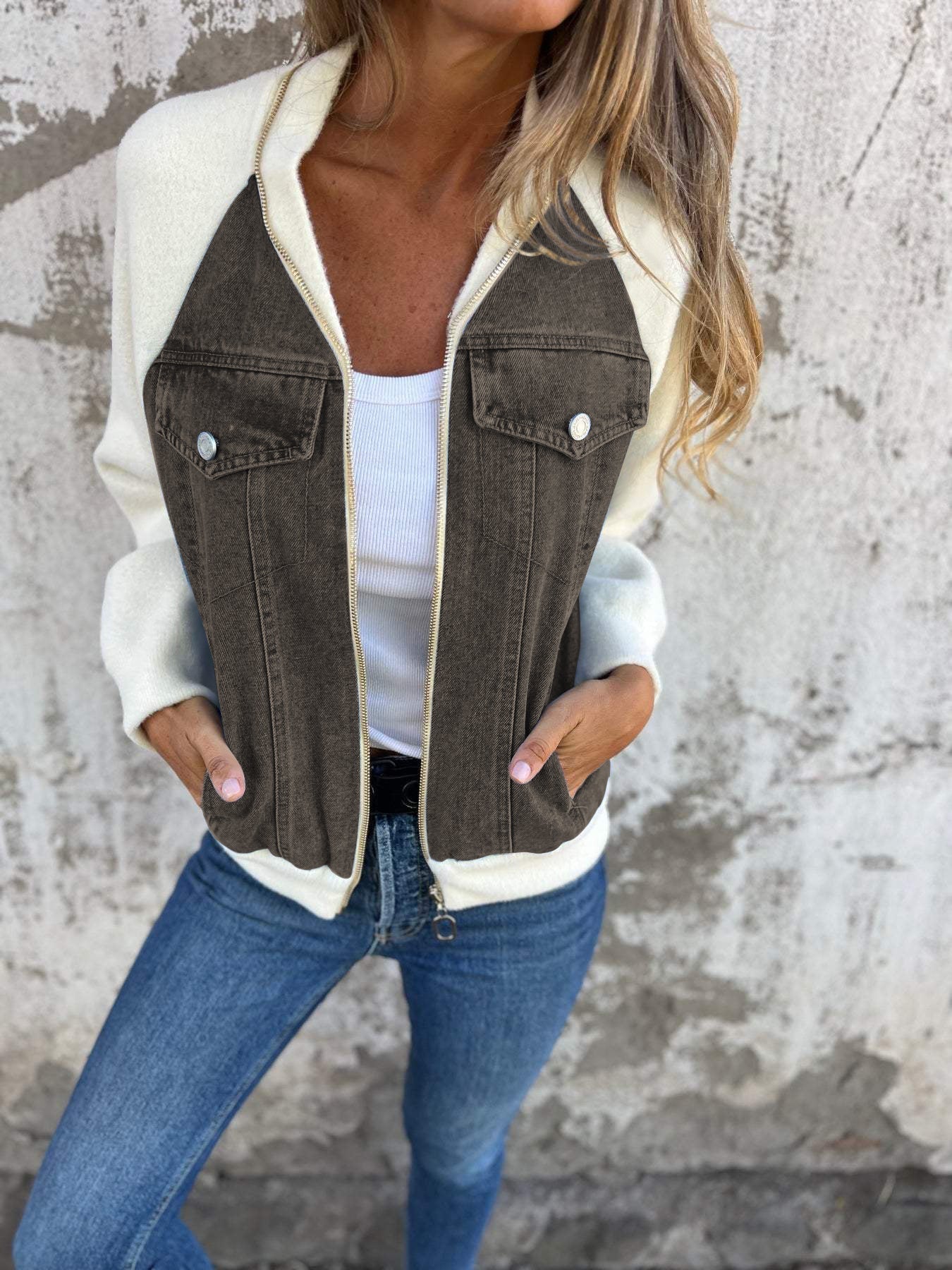Giacca invernale in denim da donna con fodera in pile e cappuccio