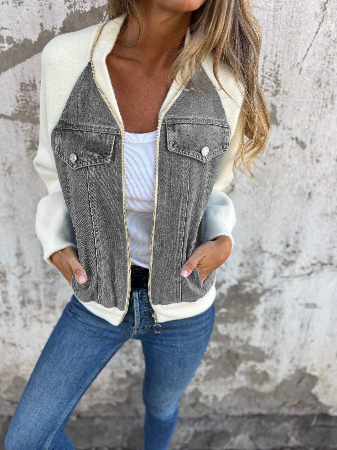 Giacca invernale in denim da donna con fodera in pile e cappuccio