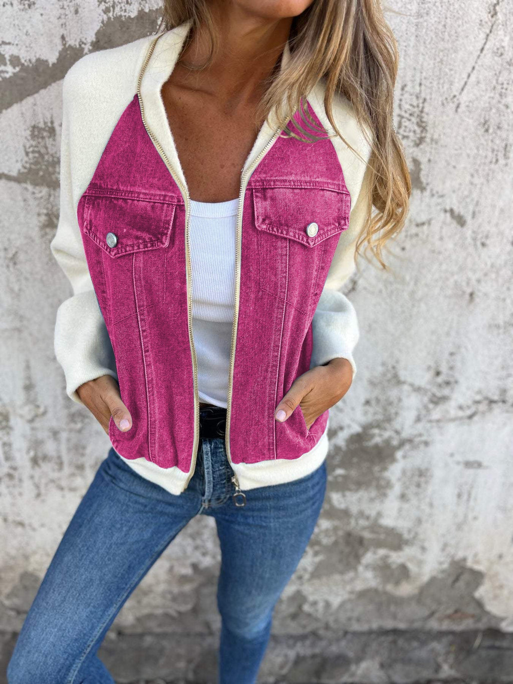 Giacca invernale in denim da donna con fodera in pile e cappuccio