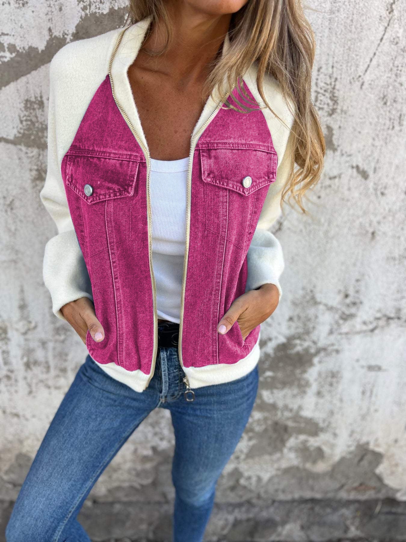 Giacca invernale in denim da donna con fodera in pile e cappuccio