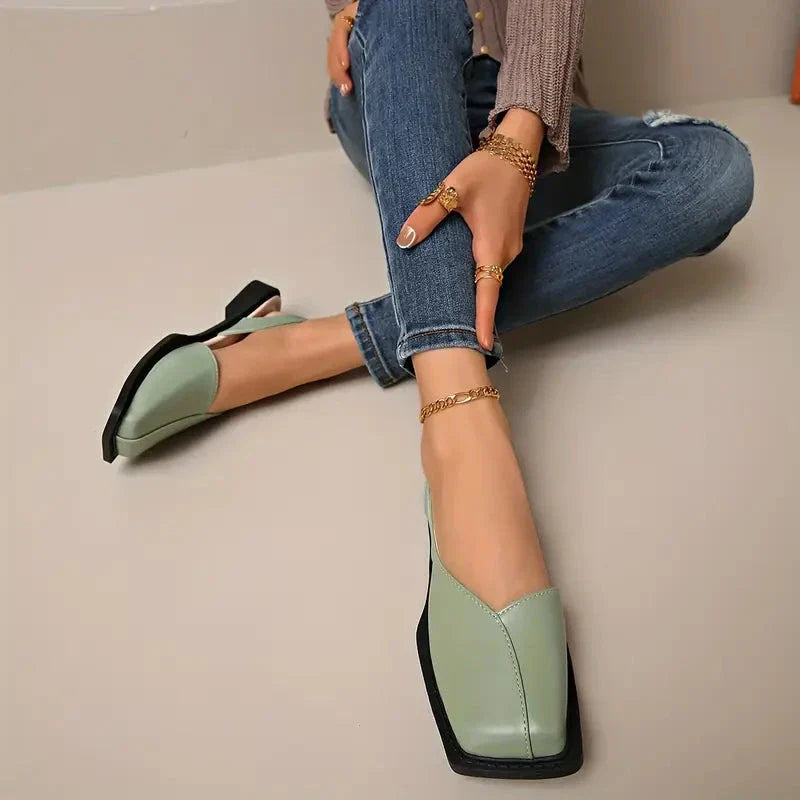 Scarpe basse slip-on in pelle da donna