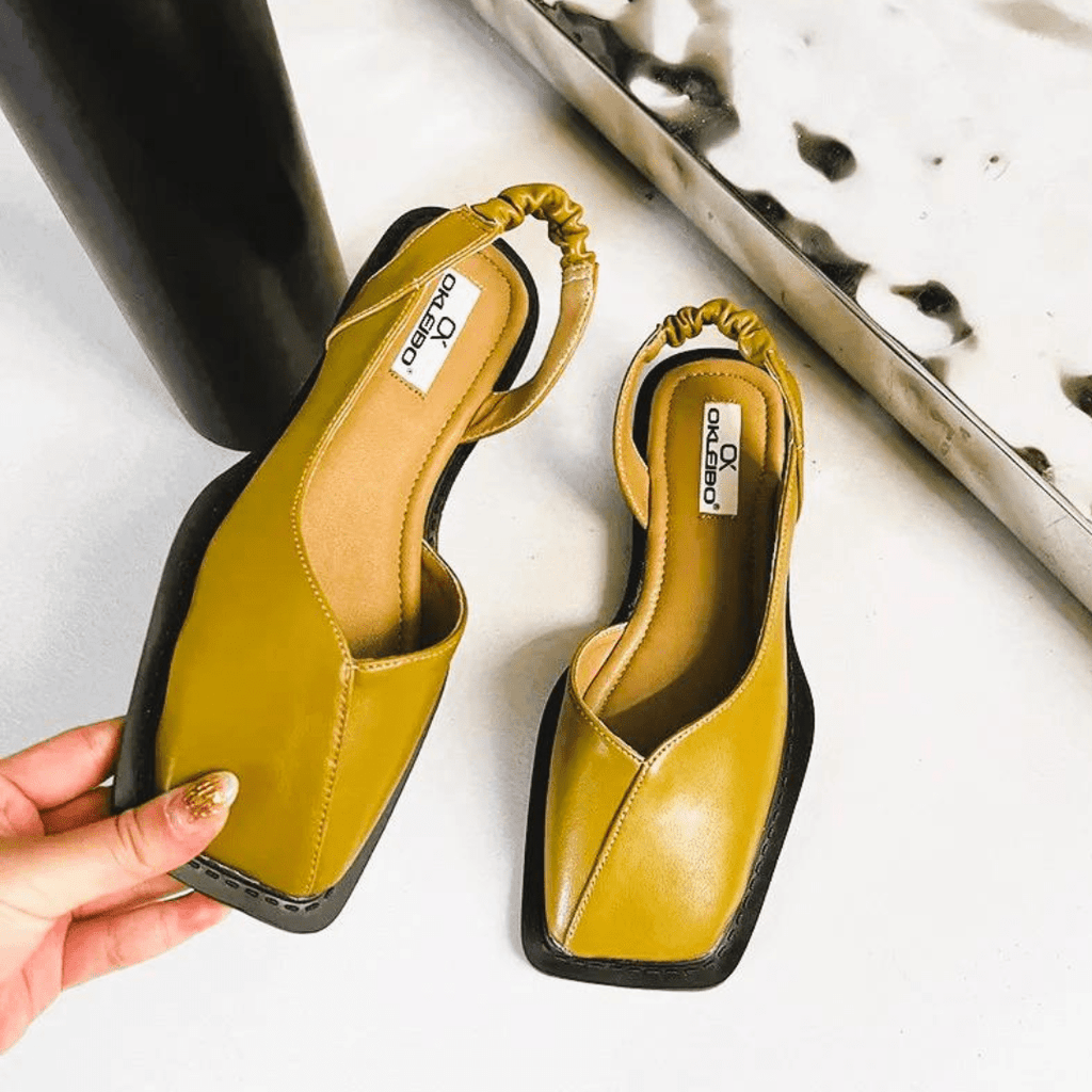 Scarpe basse slip-on in pelle da donna