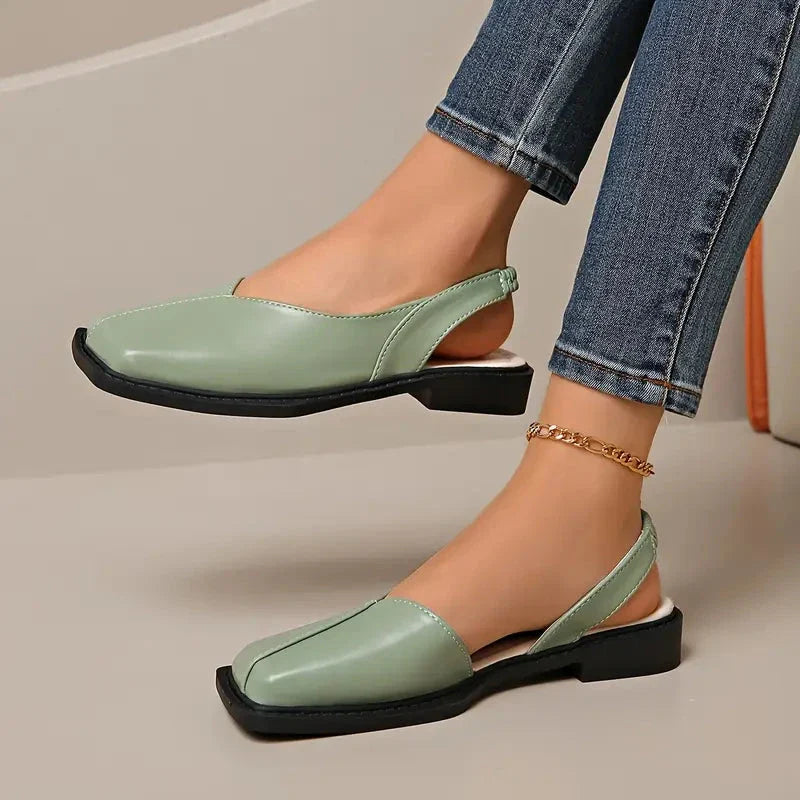 Scarpe basse slip-on in pelle da donna