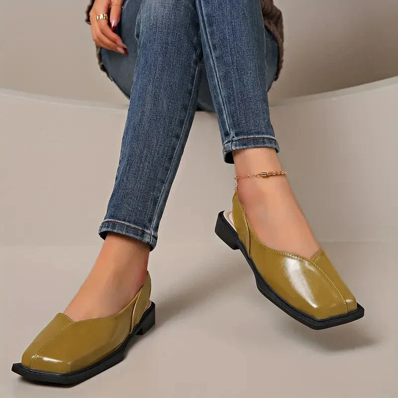 Scarpe basse slip-on in pelle da donna