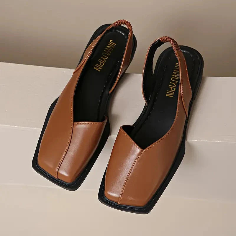 Scarpe basse slip-on in pelle da donna