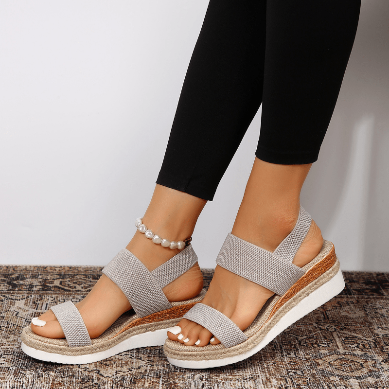 Sandali con zeppa con cinturino elasticizzato da donna