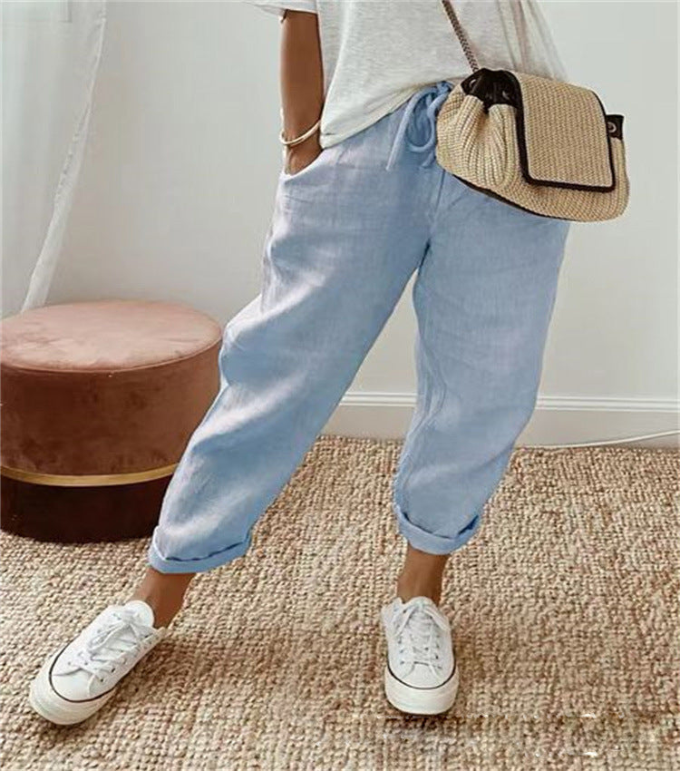 Pantaloni classici da donna in lino leggero e aderente