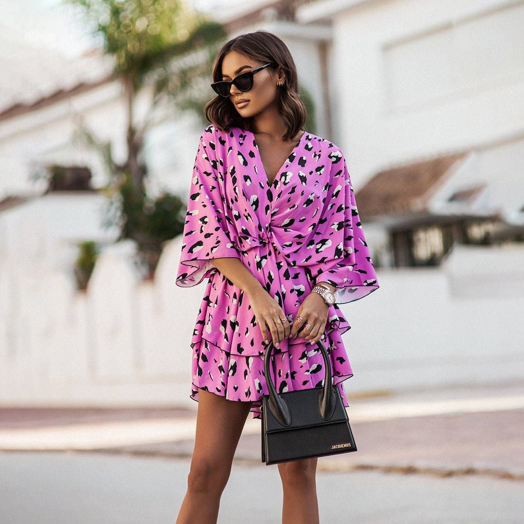 Elegante abito da donna con scollo a V