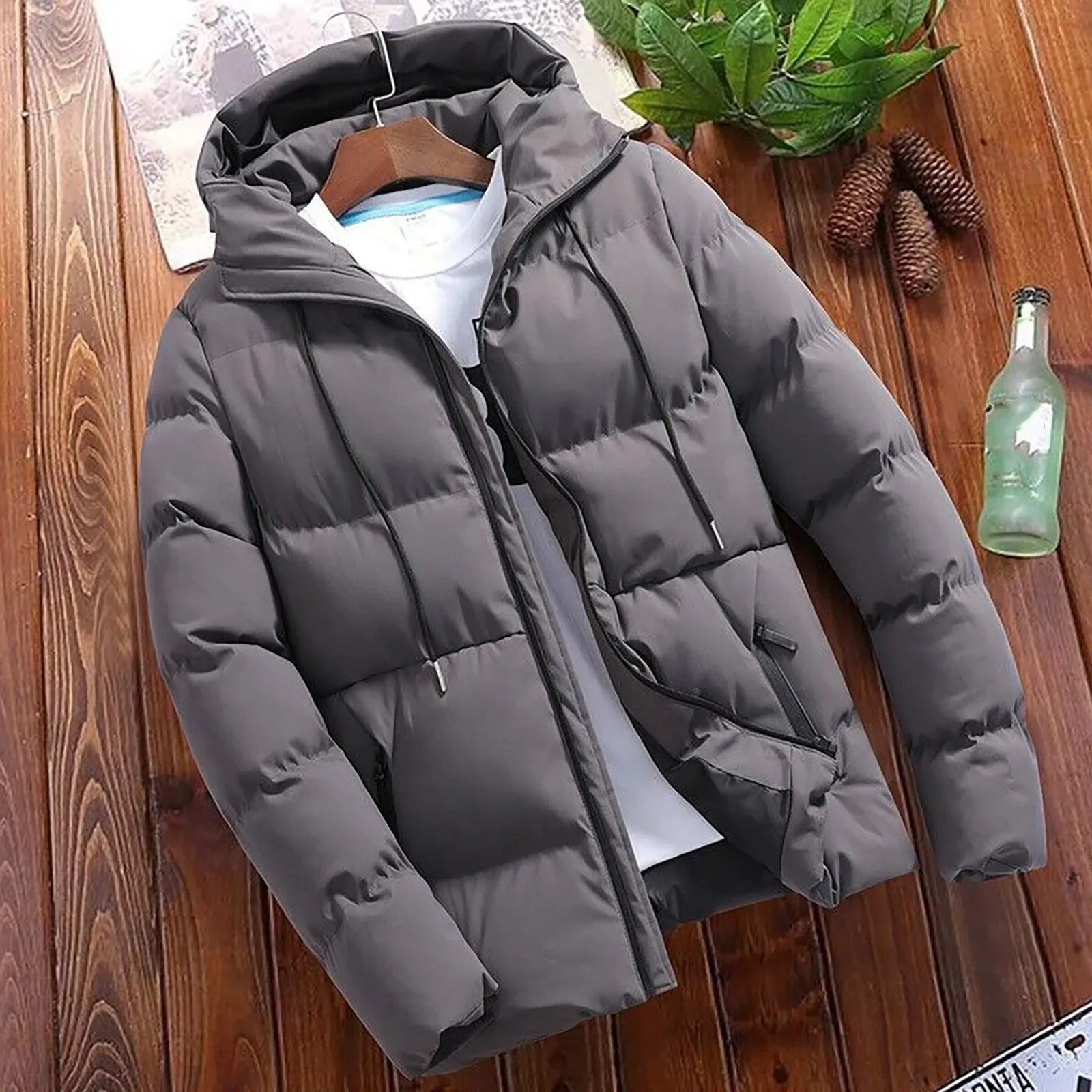 Giacca trapuntata con cappuccio da uomo - Resistente e calda per l'inverno all'aperto